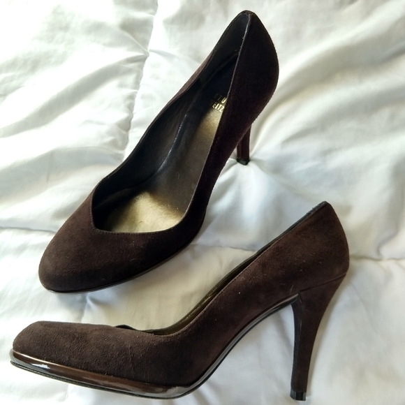 STUART WEITZMAN chocolate brown suede leather heel - Picture 3 of 8